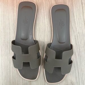 Hermes Oran Sandals - 39, Etoupe